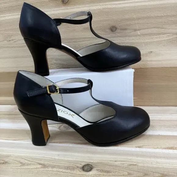 Capezio Closed Toe T-Strap Chorus Black Dance Character Shoes Women's Size 7W - Picture 4 of 13